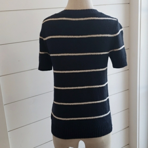 Banana Republic Medium short sleeve top - Picture 3 of 5